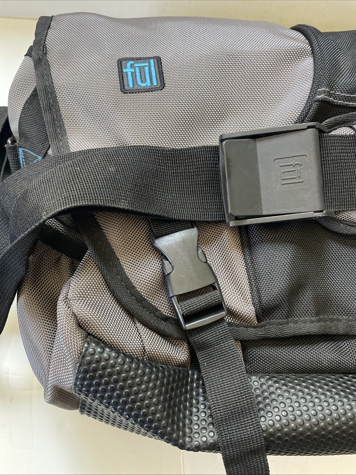 Ful Messenger Bag Approx. 19x13 with Strap Gray/Black