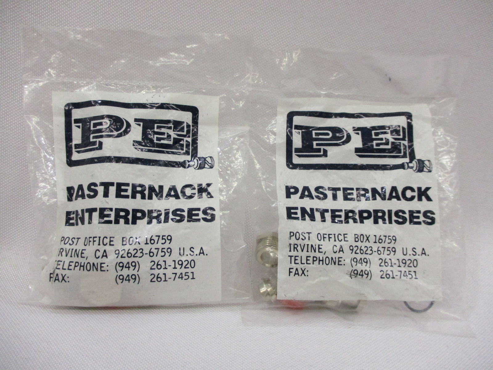 *NEW* (LOT OF 2) PASTERNACK ENTERPRISES RIGHT ANGLE CONNECTOR CLAMP