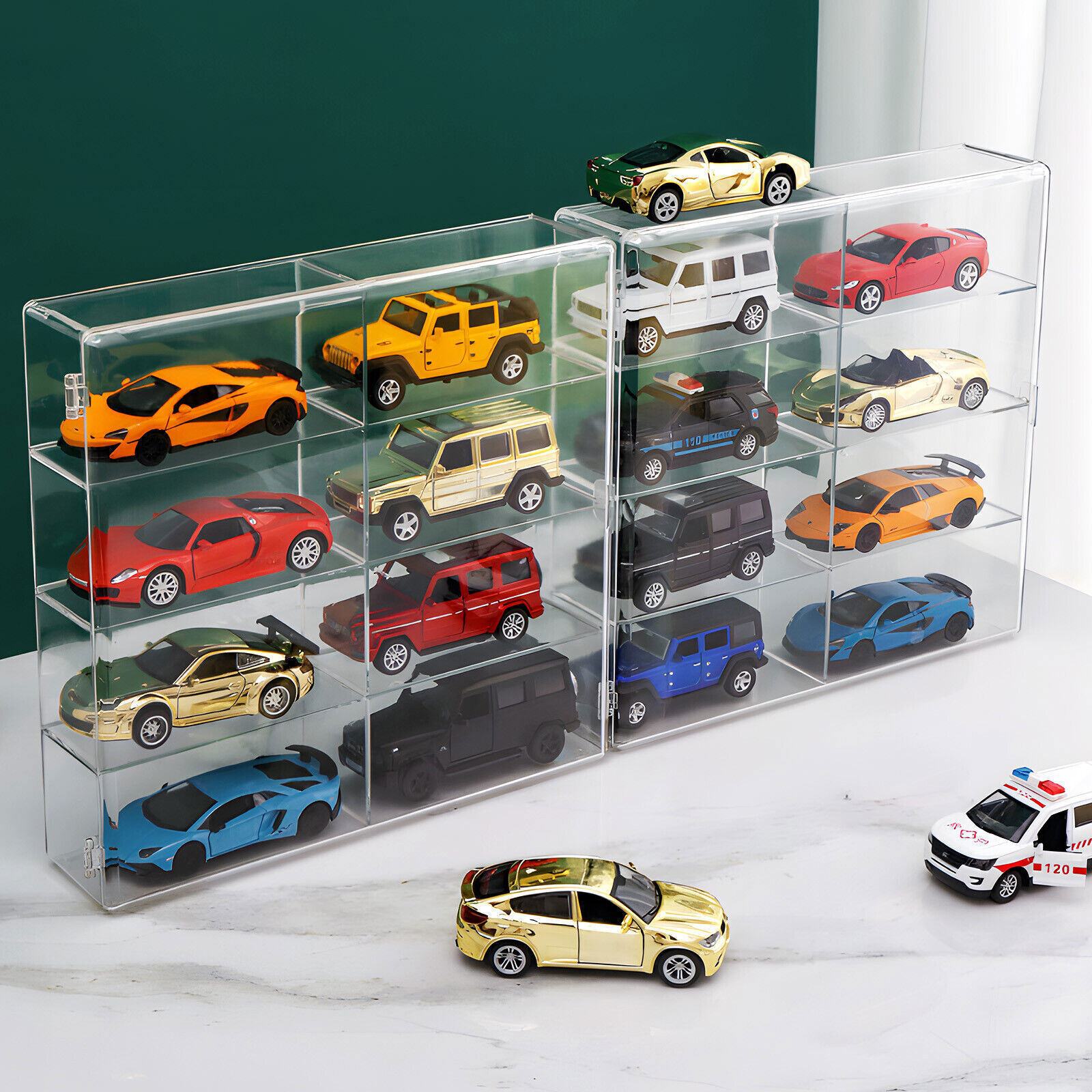 Model Car Diecast Display Case 1:64 Scale 8 Car Compartment with Locking Latch