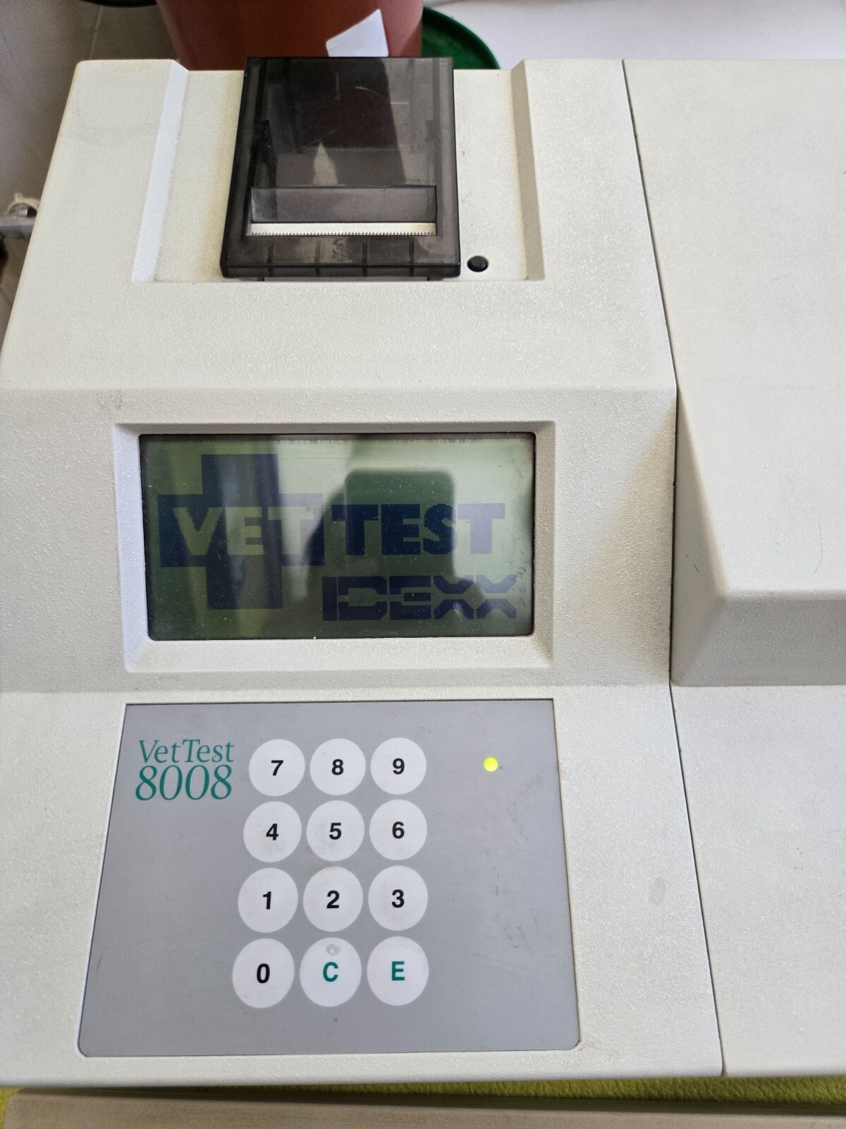 IDEXX vetTest 8008 Veterinary -Chemistry Analyzer