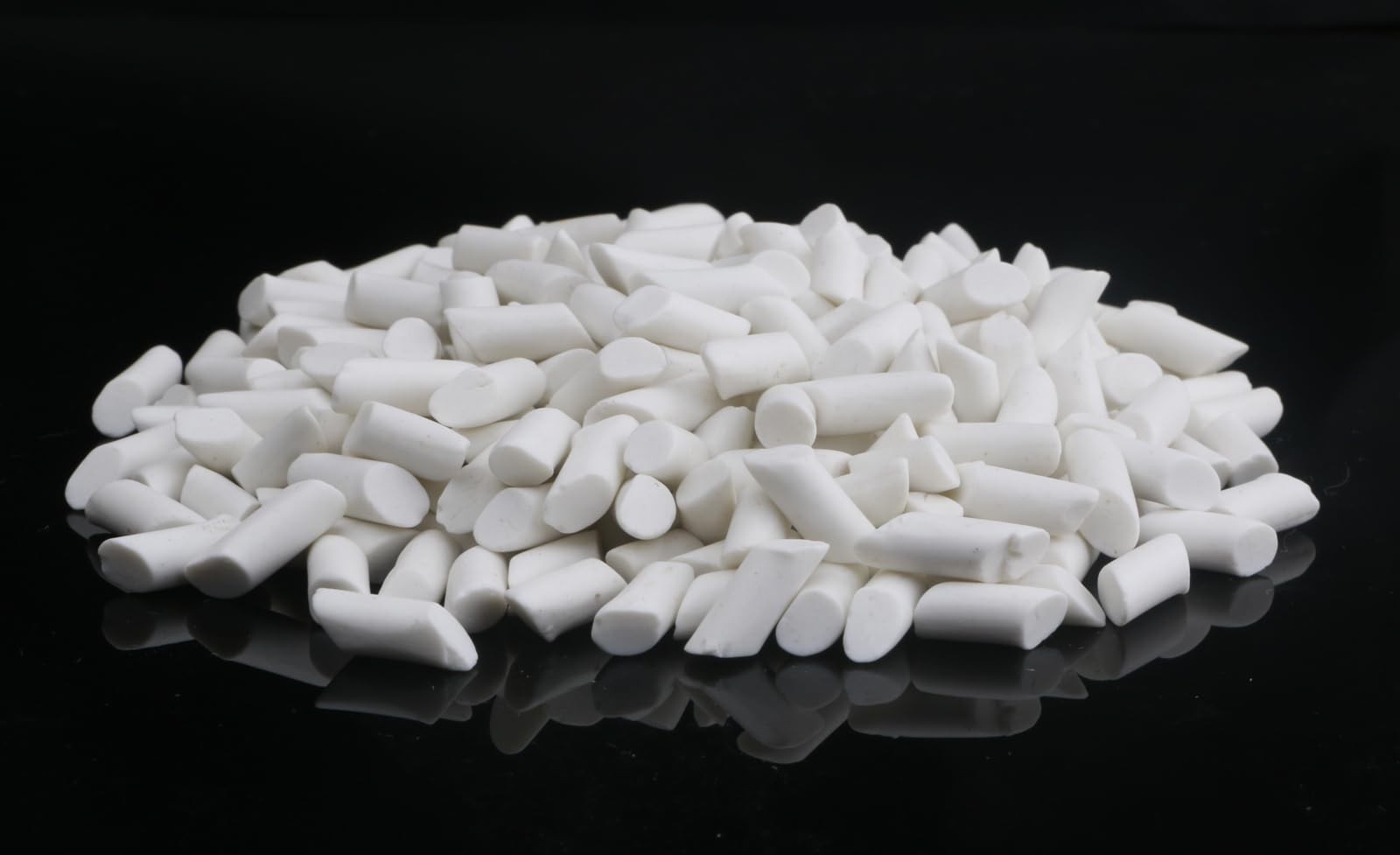 8 LBS Rock Tumbling Ceramic Filler Media white
