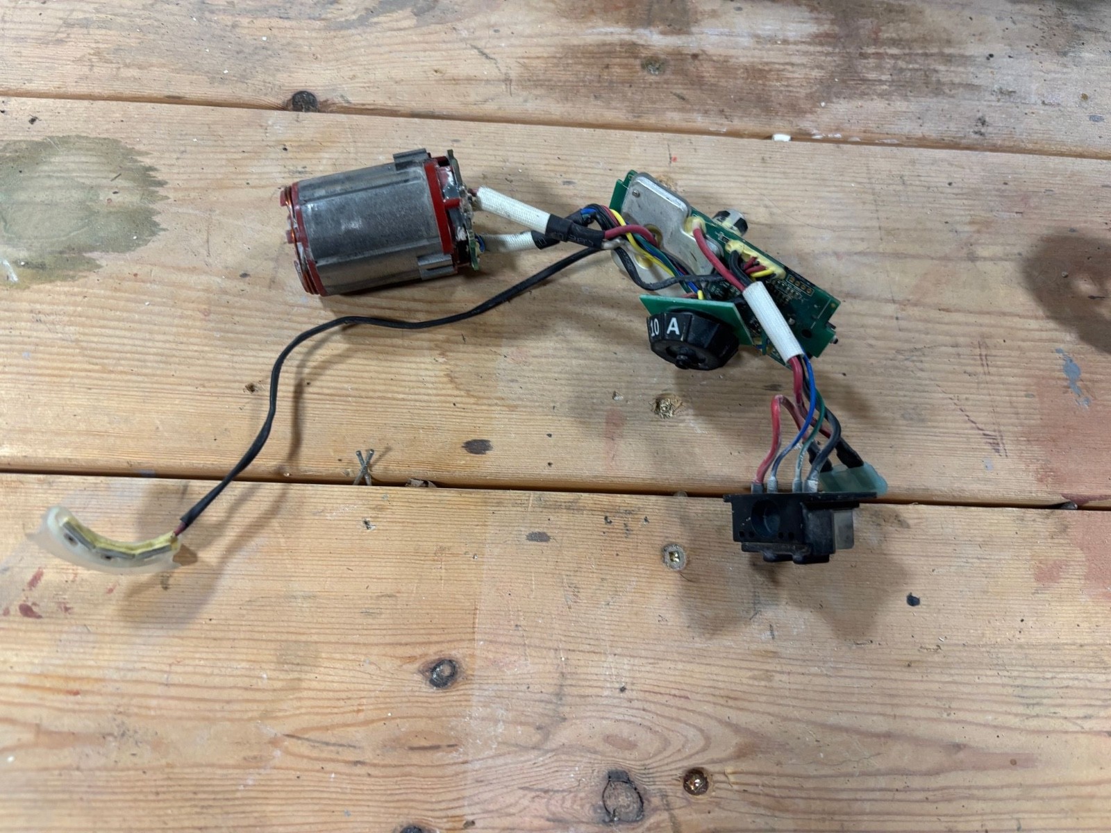 Milwaukee M18 2836 Oscillating Multitool -- Electrical Harness -- #14-20-0297
