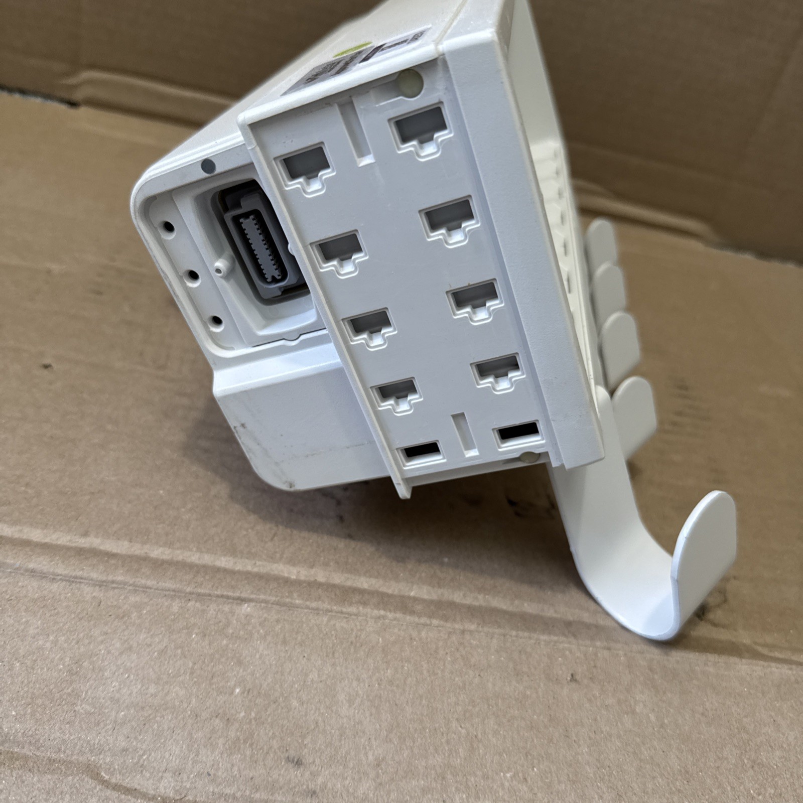 Philips M8048A IntelliVue Module FMS Rack with Pole Clamp
