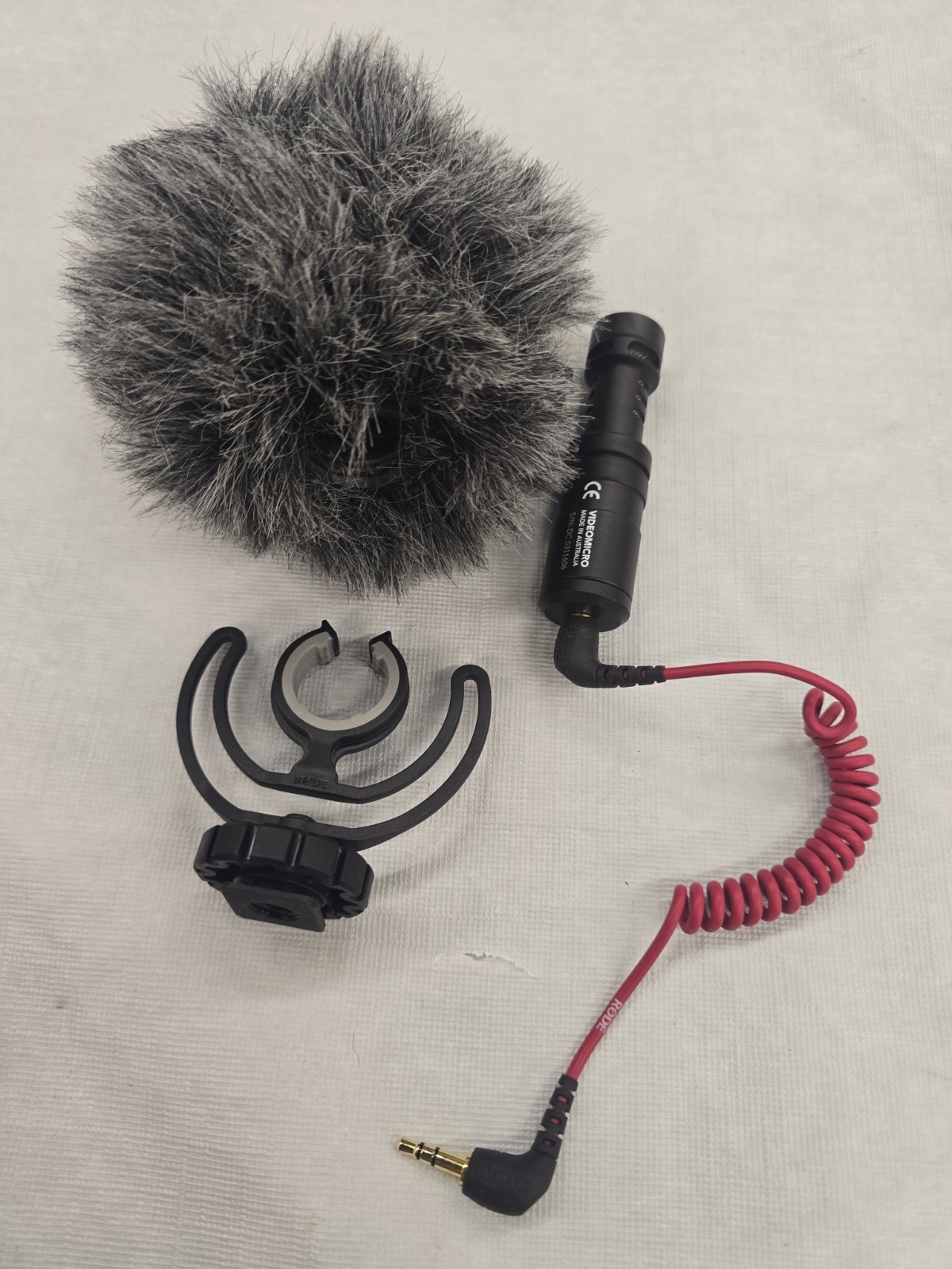 Rode VideoMicro Compact On-Camera Shotgun Mic w/ Deadcat, 3.5mm TRS