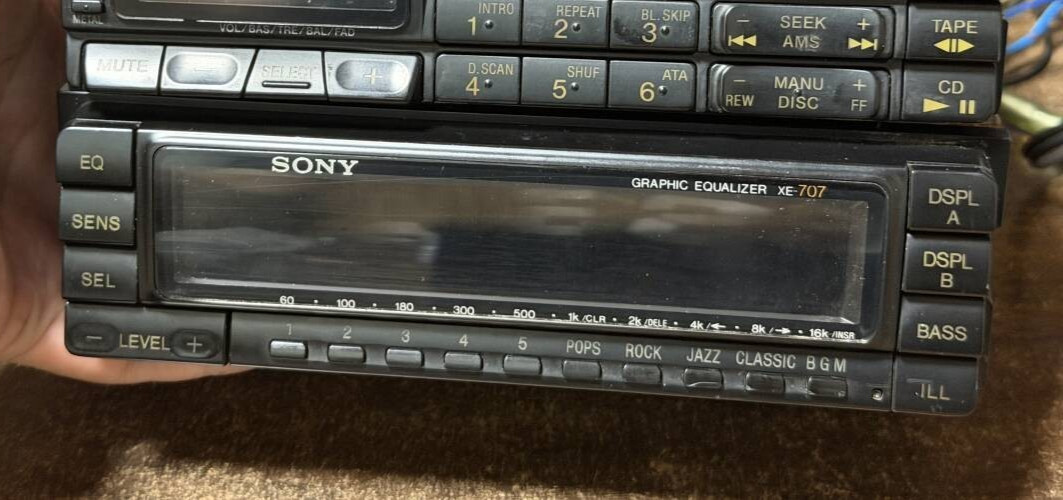 SONY XE-707 Stereo Graphic Equalizer Car Audio Analyzer illumination Japan