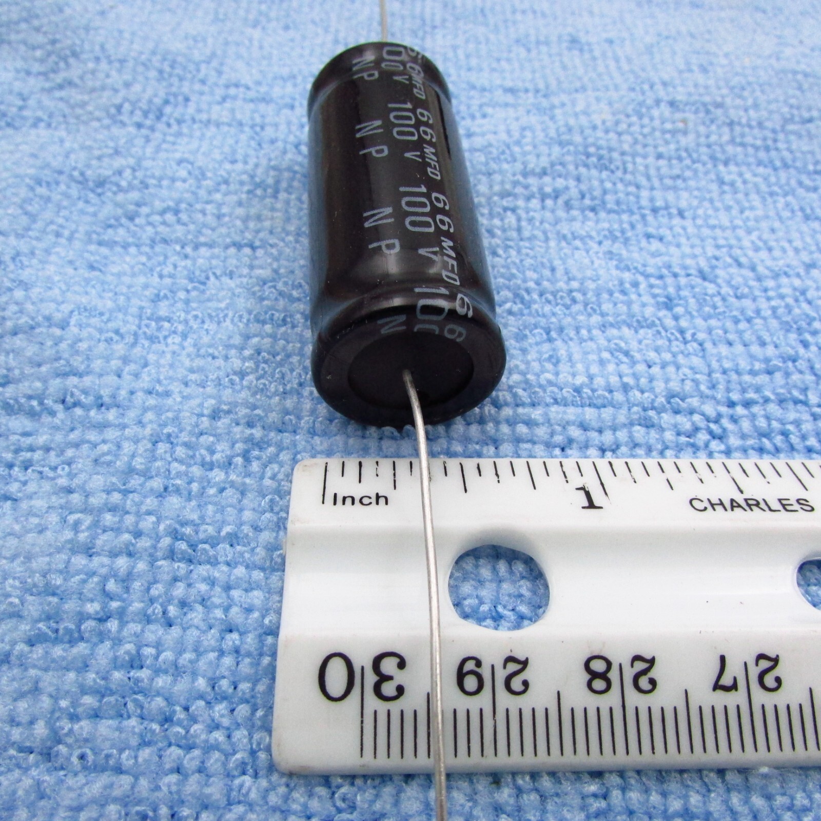 Qty 2 66uF 100V Electrolytic Non-Polarized Speaker Crossover Capacitor