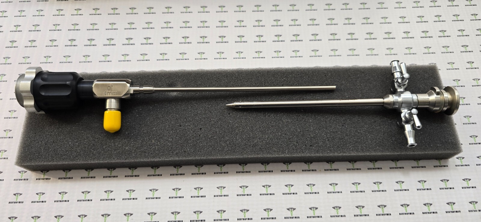 Stryker Arthroscope 4.0mm x 0° Non-Autoclavable C-Mount with Sheath