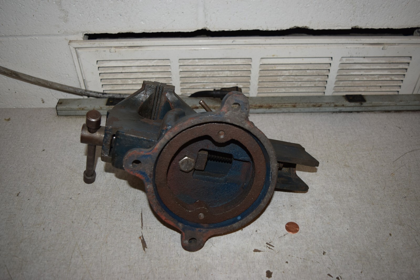 Bench Vise 5" Jaws