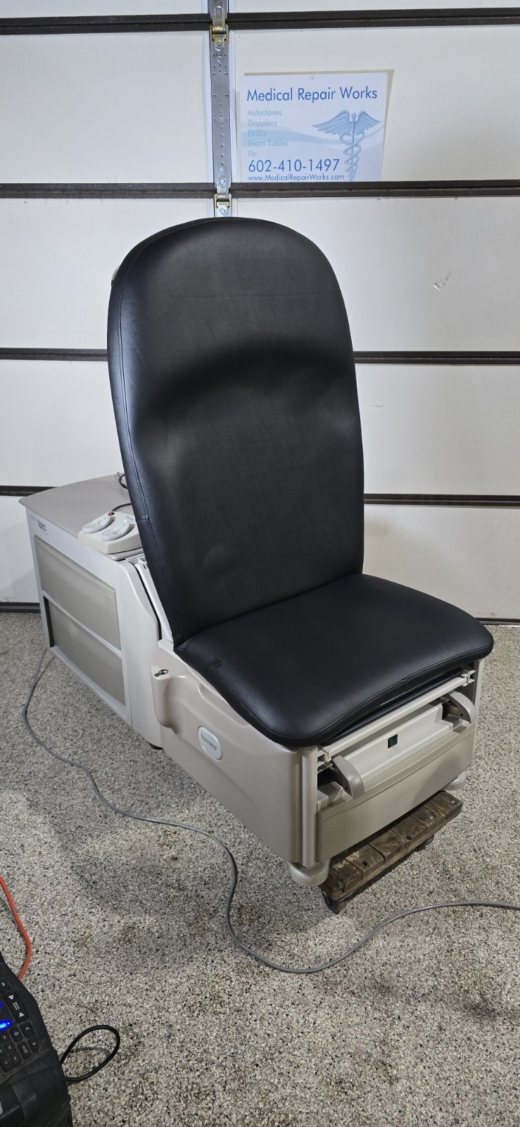 Brewer 6501 Access High-Low Power Back Exam Table New Black Upholstery