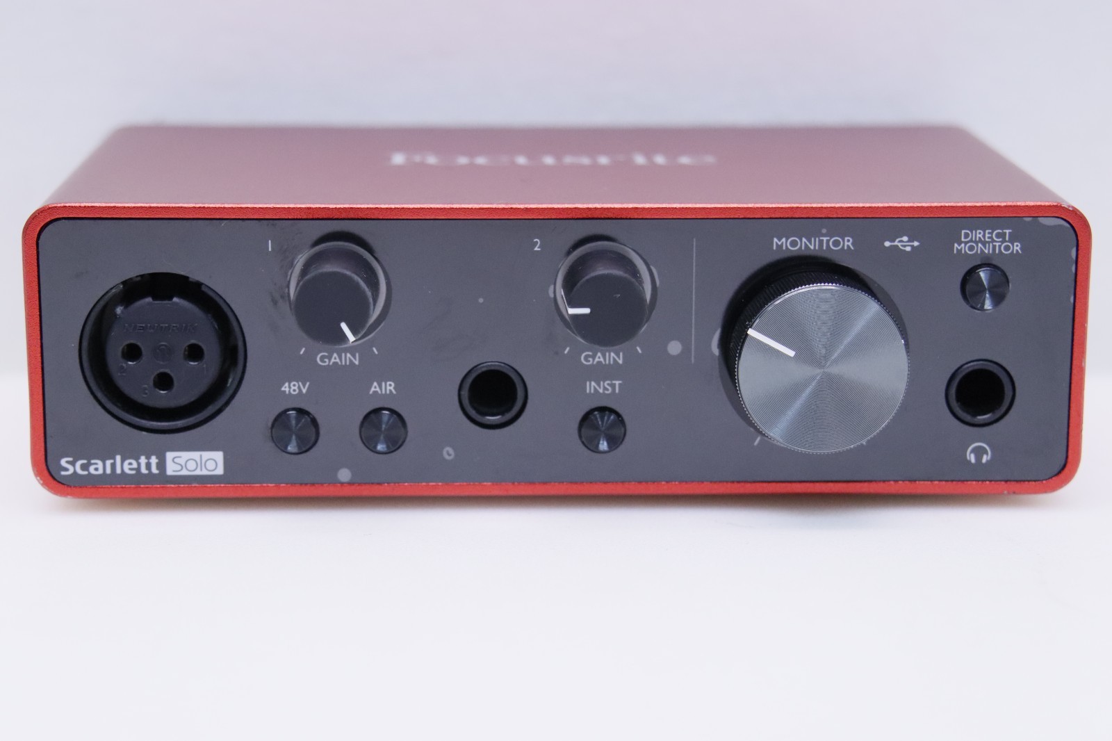 Focusrite Scarlett 2i2 3rd Gen. 2-Channel USB Audio Interface With One XLR Cable