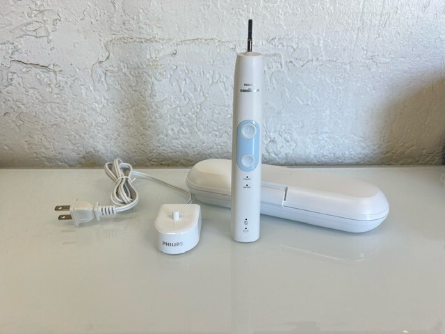 Philips Sonicare Optimal Clean - HX6829/75 Rechargeable Sonic Toothbrush- HX686P