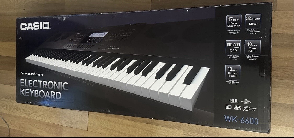Casio WK-6600 76-Key Electronic Keyboard