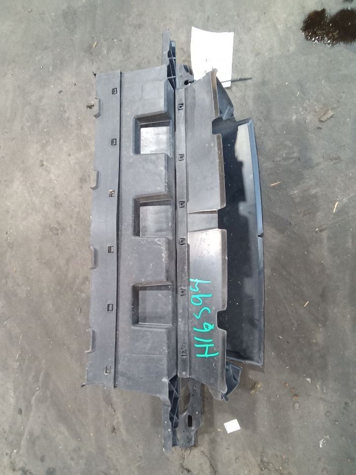 Air Shutter Lower Fits 22-23 FORD F150 PICKUP 3850663
