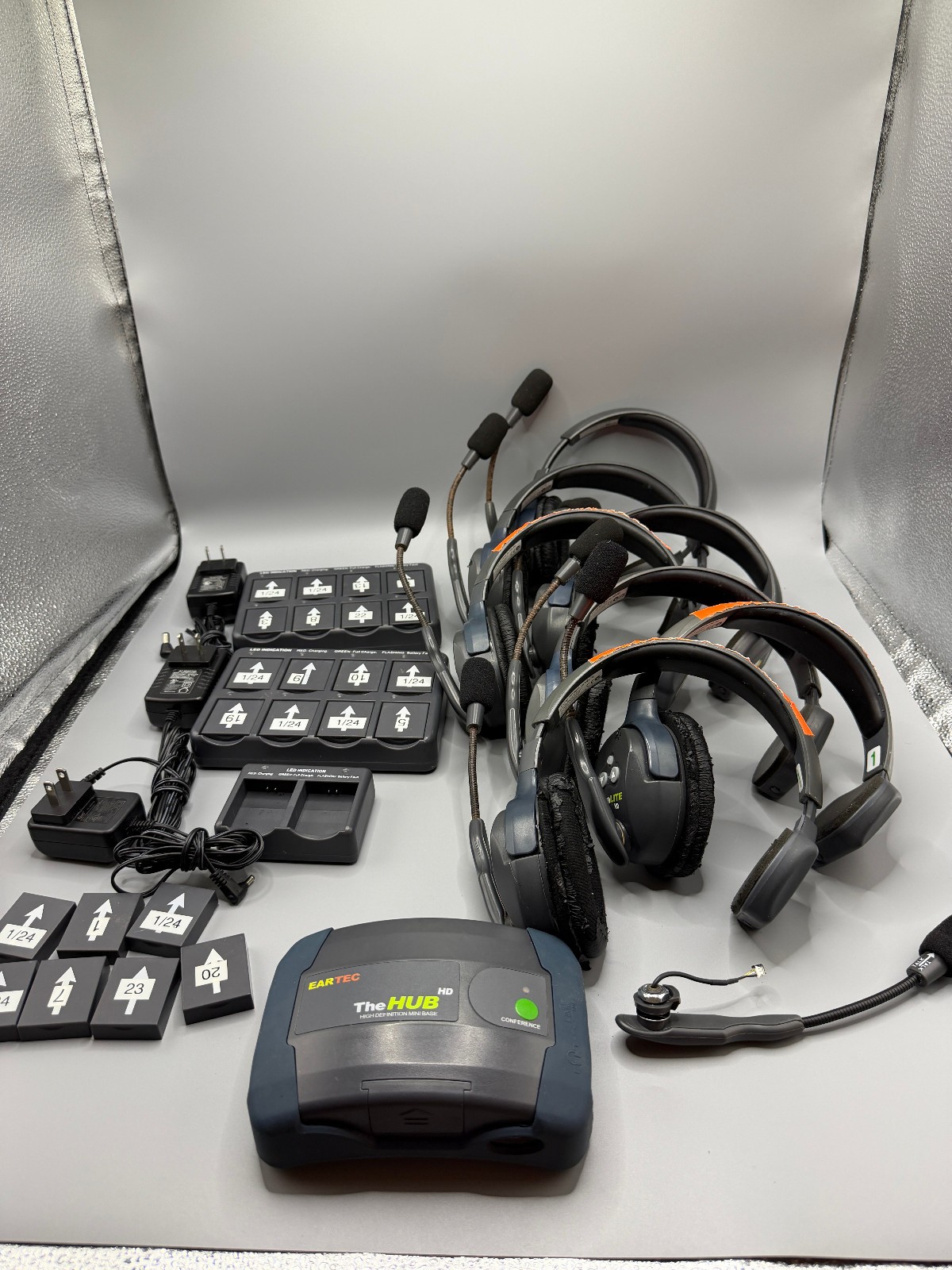 Eartec UltraLITE HD-R Wireless Intercom System 7 Headsets HUB HD Charger Extras