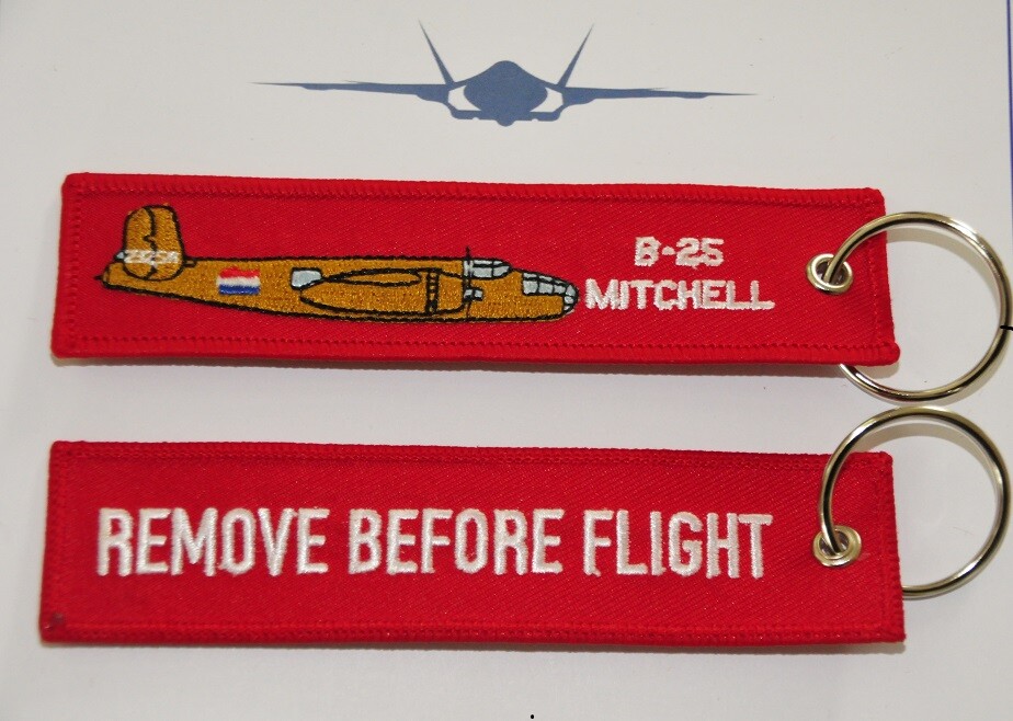 B-25 Mitchell keychain keyring bagage label