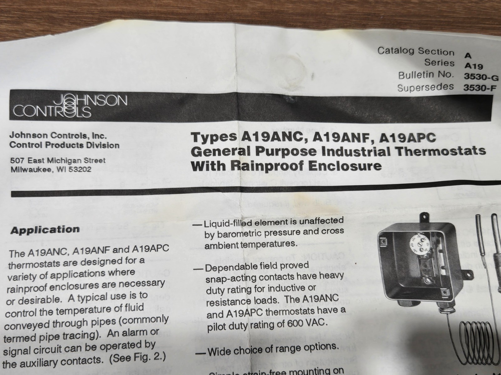 Johnson Controls A19ANC-1 Remote Bulb Temp Control w/ Rainproof Enclosure