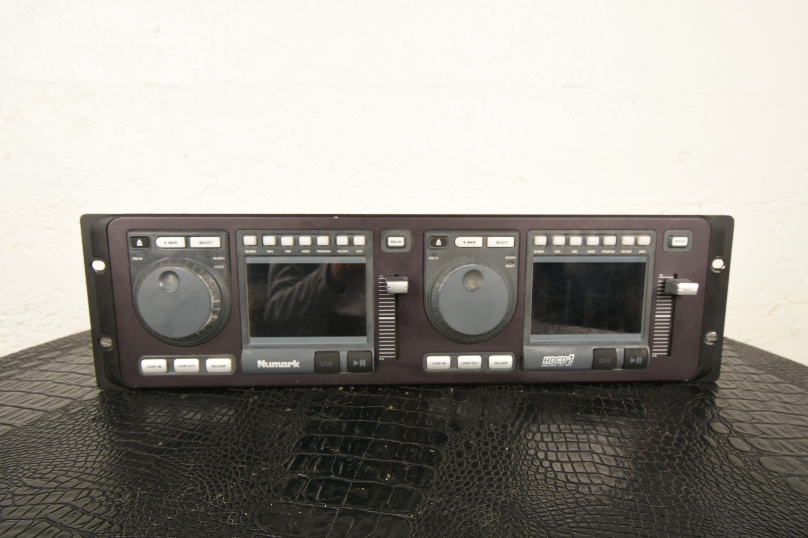 Numark HDCD1 DJ MP3 CD Player Controller Rack Mount Dual Display