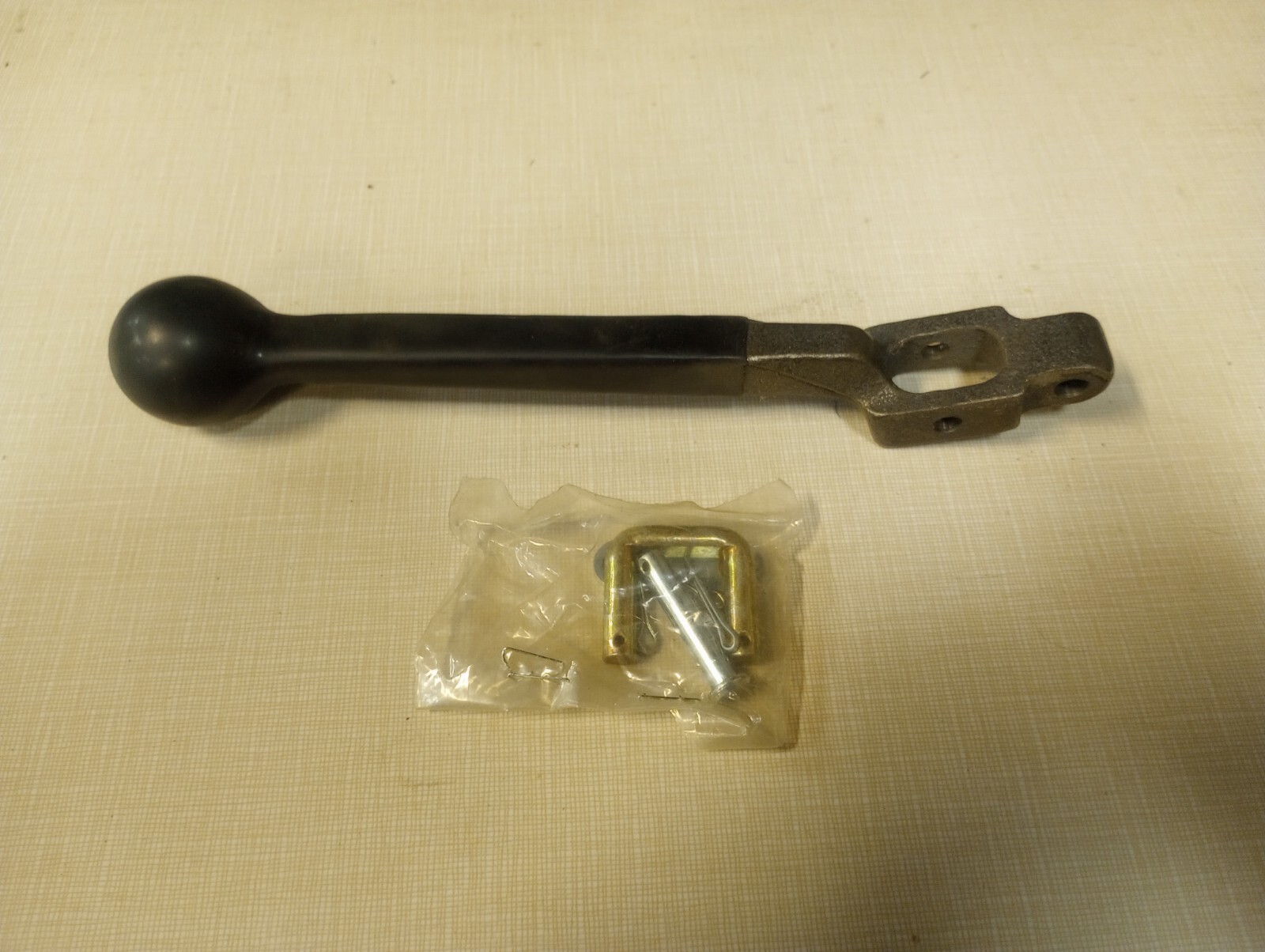 GRESEN K-2004 HYDRAULIC VALVE HANDLE KIT W/ 928 LINK & 553 PIN W/ COTTER (NOS)