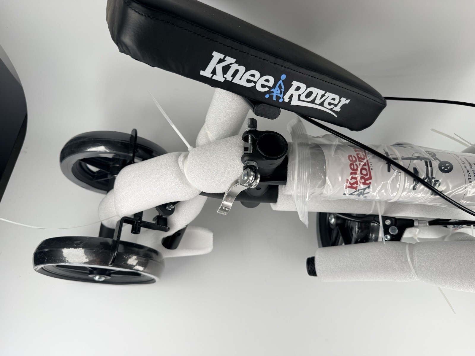 Knee Rover - Steerable Knee Scooter - Matt Black