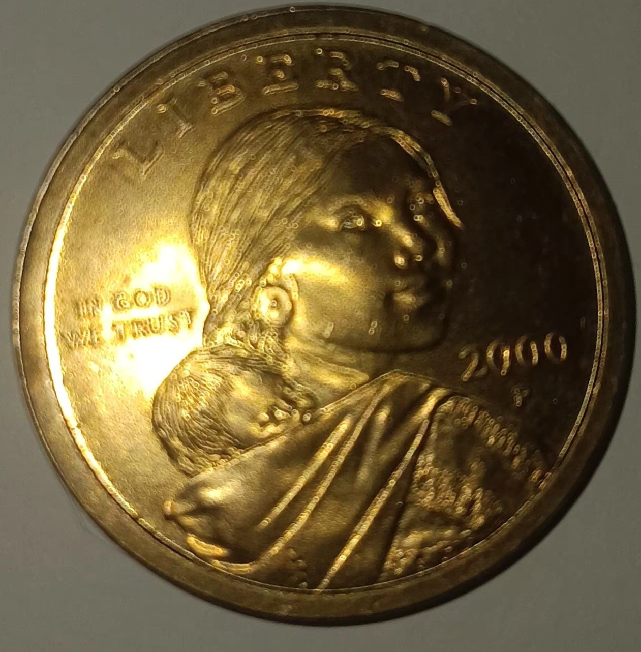 2000 P SACAGAWEA  1$ US Liberty Eagle Coin W/ Golden Tone.  Excellent detail!