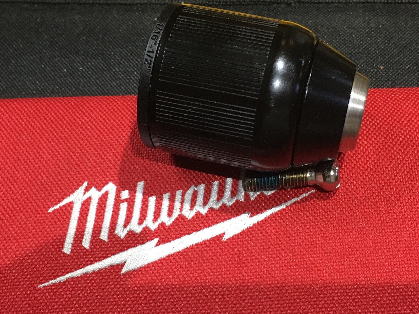 Milwaukee M18 1/2"  Metal Chuck w/Screw 2601-20,2602-20,2604-20,2606-20, 2607-20