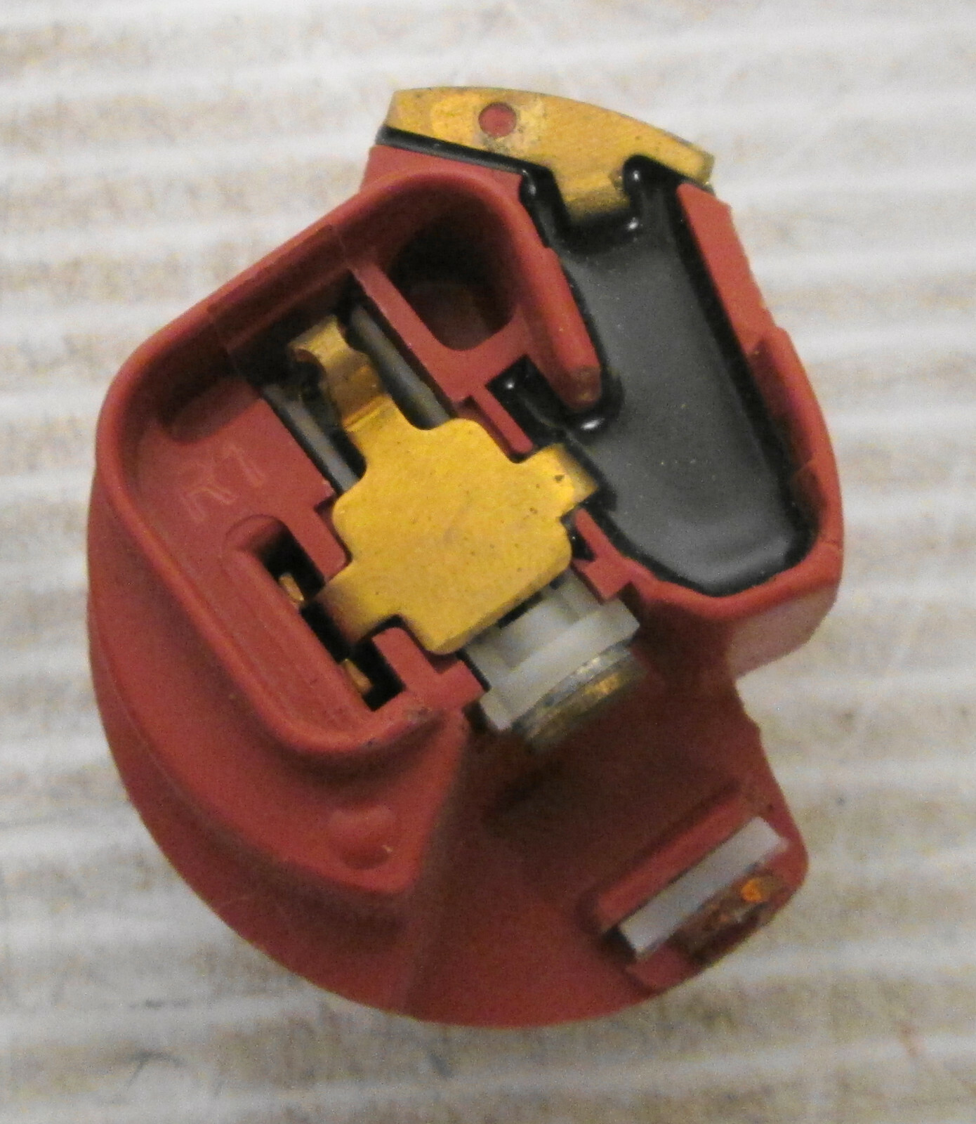 Volkswagen 026905225C Rotor Distributor