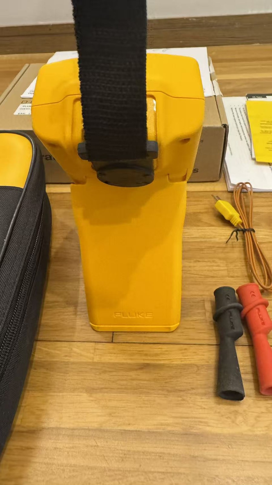 Fluke 714B Thermocouple Calibrator, New