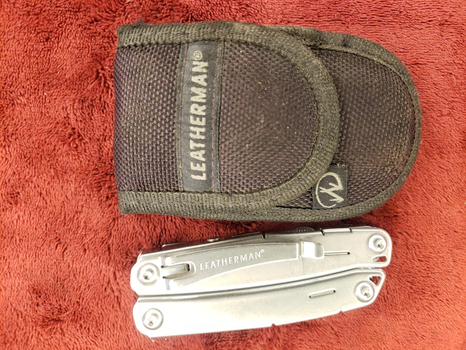 🔪 Leatherman Wingman Multi Tool with Sheath