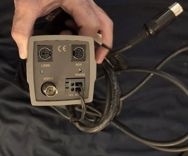 BIO-RAD GEL DOCUMENTATION SYSTEM GEL DOC 2000 WITH CAMERA