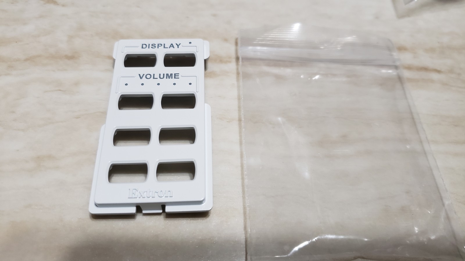 Extron MLC 62 RS D Face Plate (White)