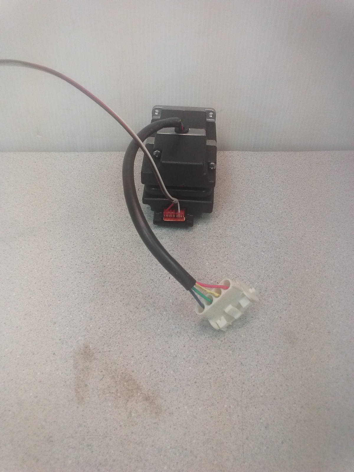 MINEBEA MOTOR/STEPPER MOTOR. 23KM-K043-04W