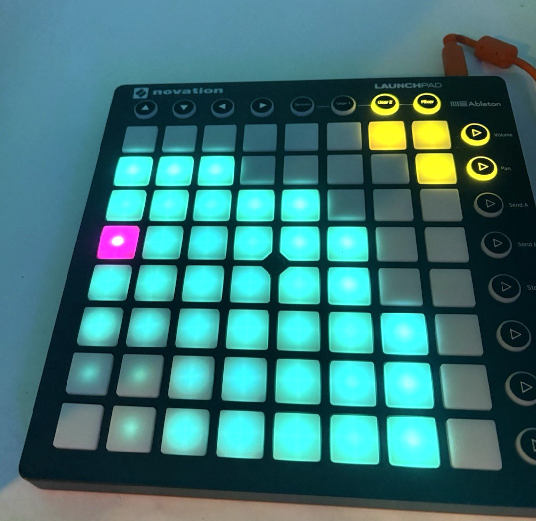 Novation Launchpad MK2 Ableton Live Controller NOVLPD09 w/ USB Cord