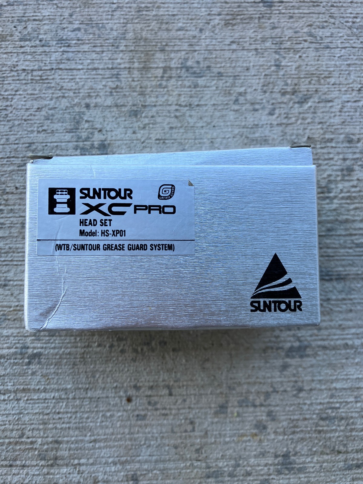 NOS Suntour XC Pro Grease Guard 1" Headset