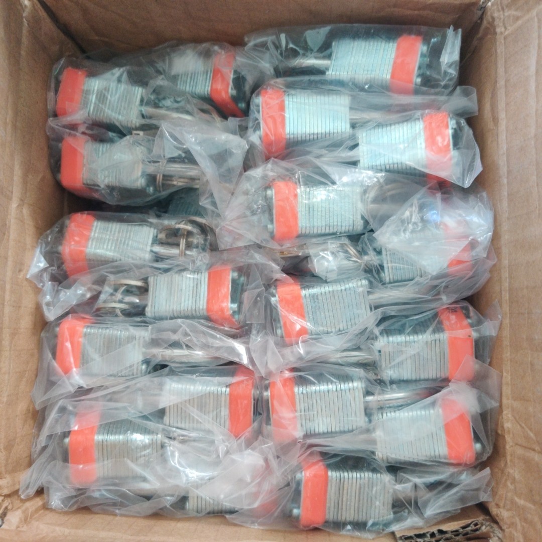 Padlocks with Same Key LQYN 60 Pcs Laminated Keyed Padlock (1-9/16", 40mm)