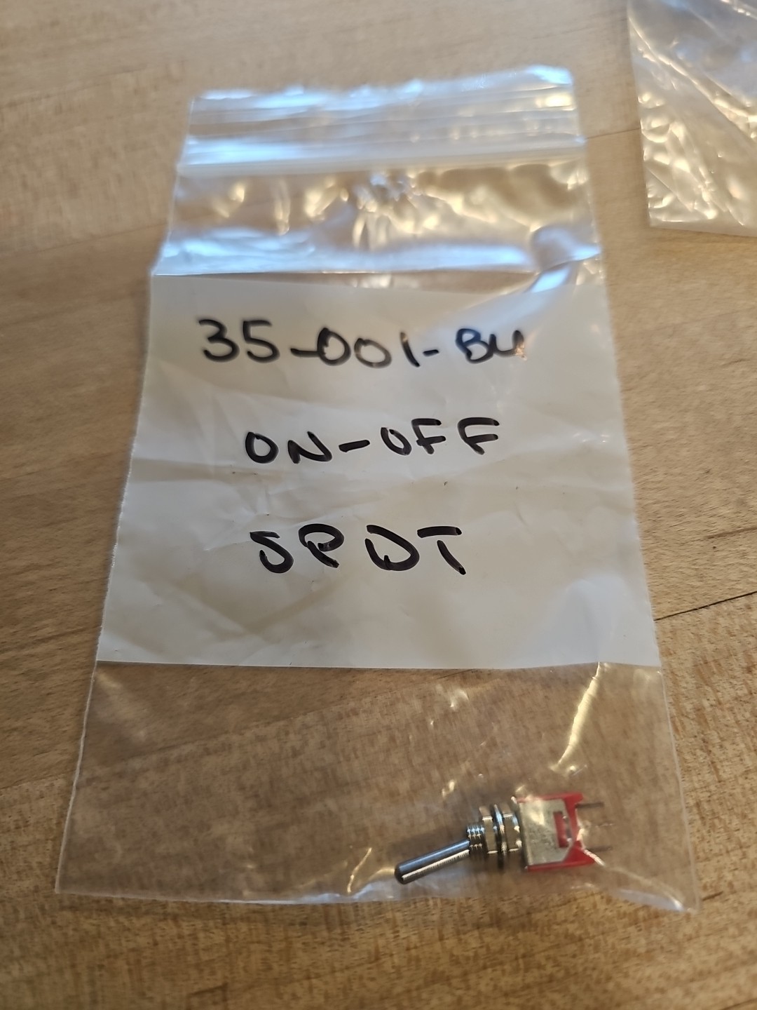 Unbranded 35-001-BU Switches