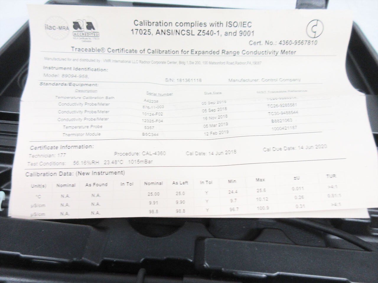 VWR 89094-958 TRACEABLE EXPANDED RANGE CONDUCTIVITY METER