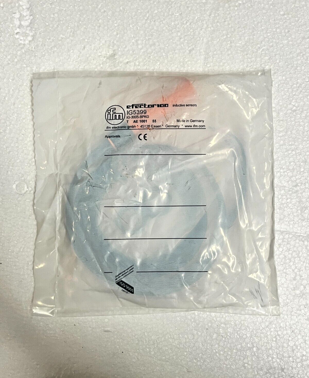 New NIB IFM Efector IG5399 IG-3005-BPKG Proximity Switch