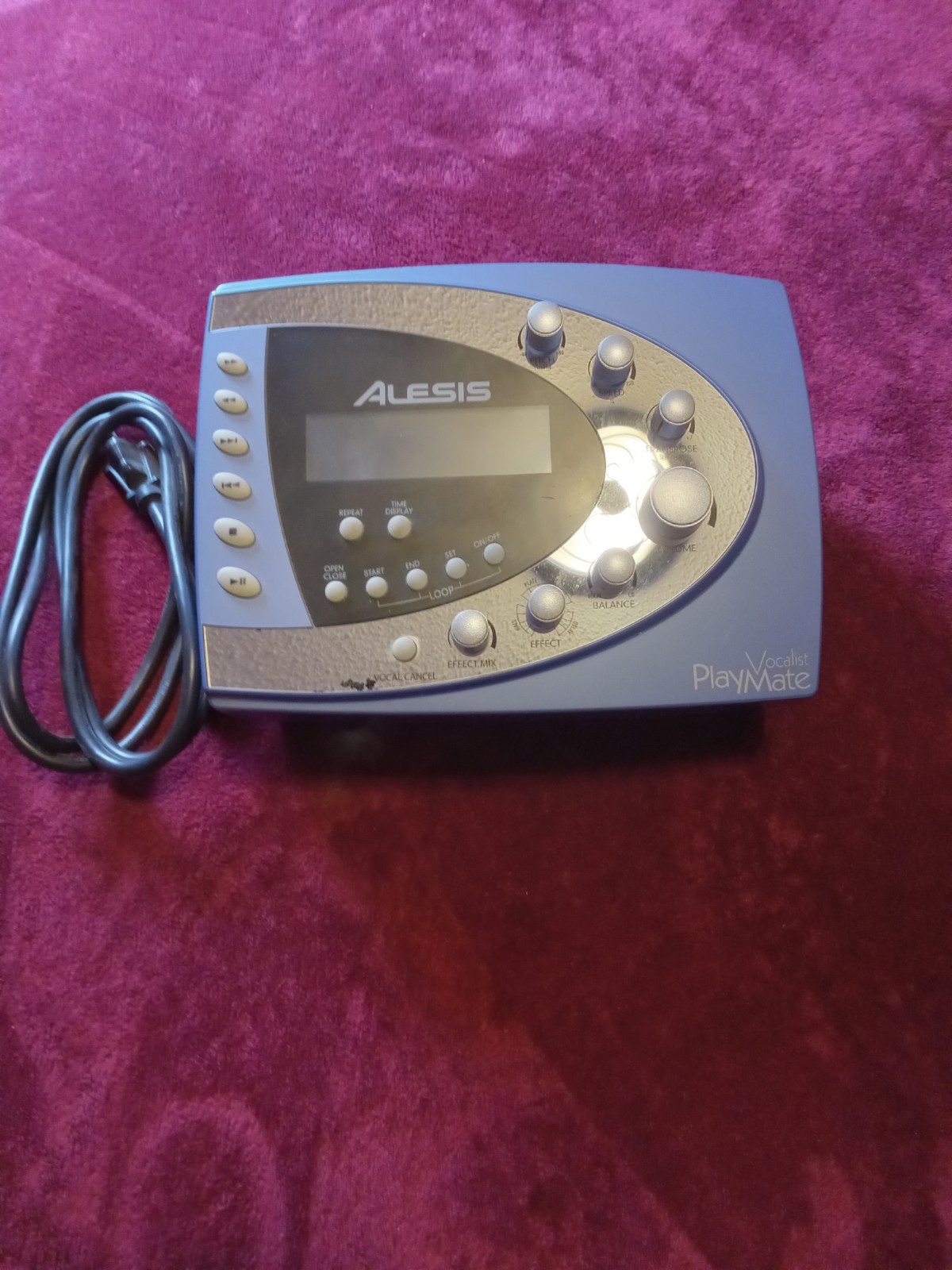 Alesis Vocalist PlayMate Vocal Effects Processor, Pitch Correction, Reverb, Del…