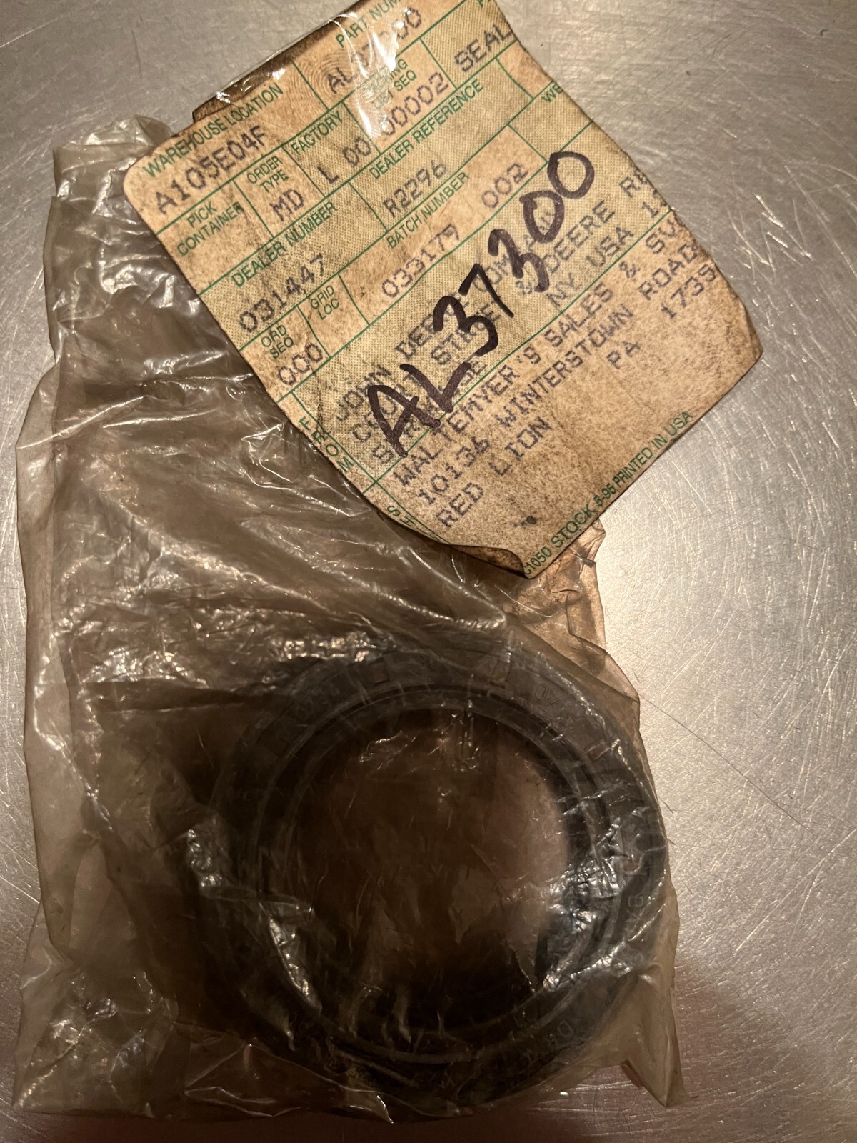 AL37300 Genuine OEM John Deere SEAL