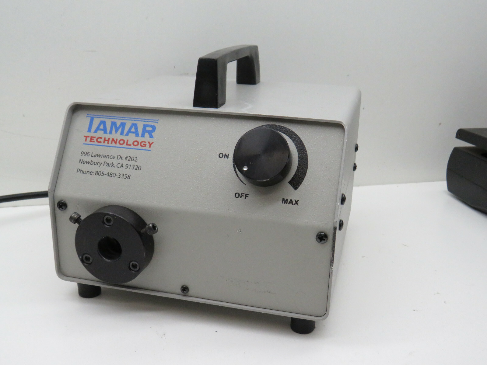 Tamar Technology FOI-250-TAMAR Fiber Optic Illuminator Light Source *Needs Bulb*