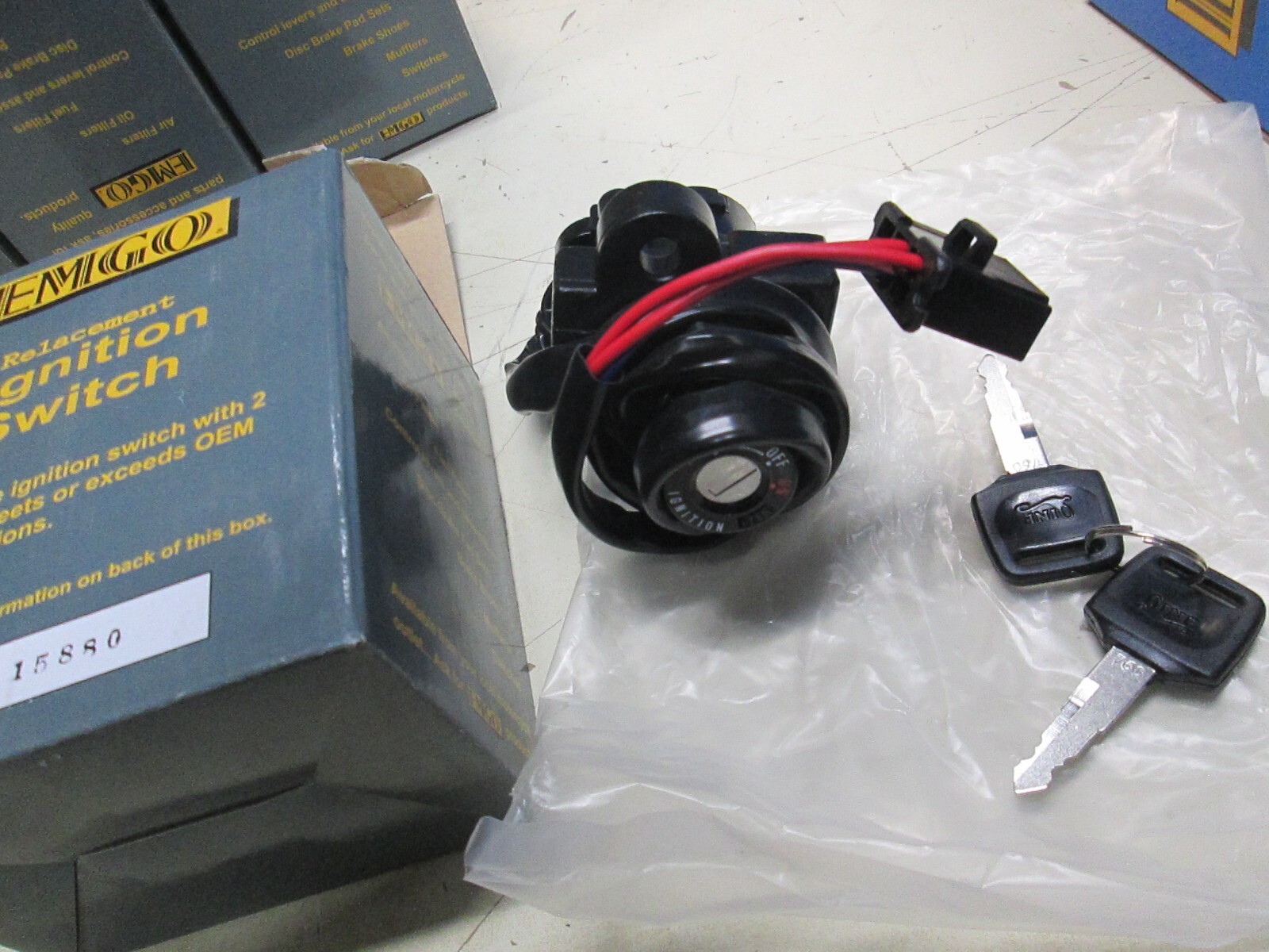 EMGO REPLACEMENT IGNITION SWITCH + 2 KEYS - HONDA CBR900RR FIREBLADE 1995-1997