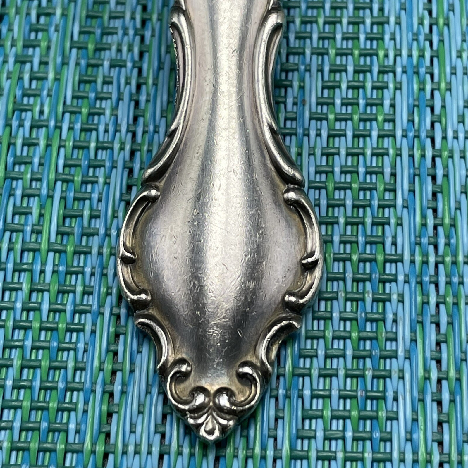 3 International Deep Silver WAKEFIELD Silverplate TEASPOONS Silverware