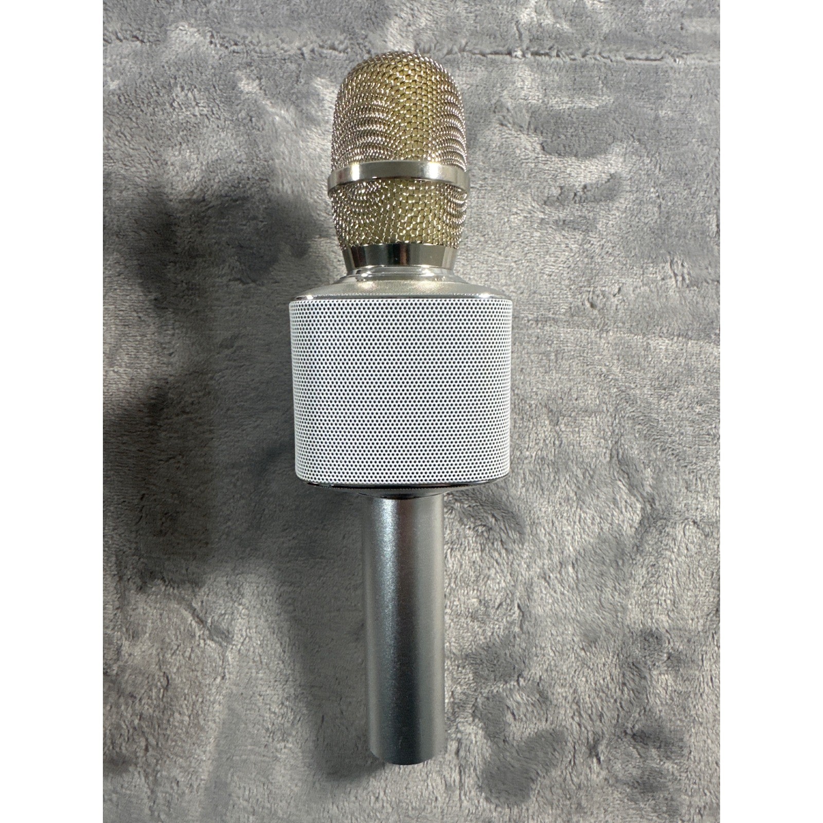 Bonaok Wireless Bluetooth Karaoke Microphone