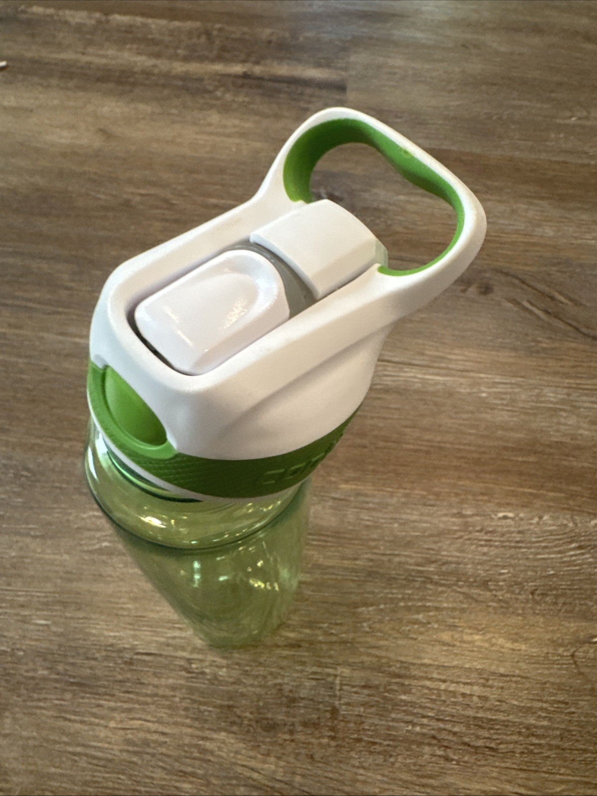 Contigo 24 ounce Green Water Bottle
