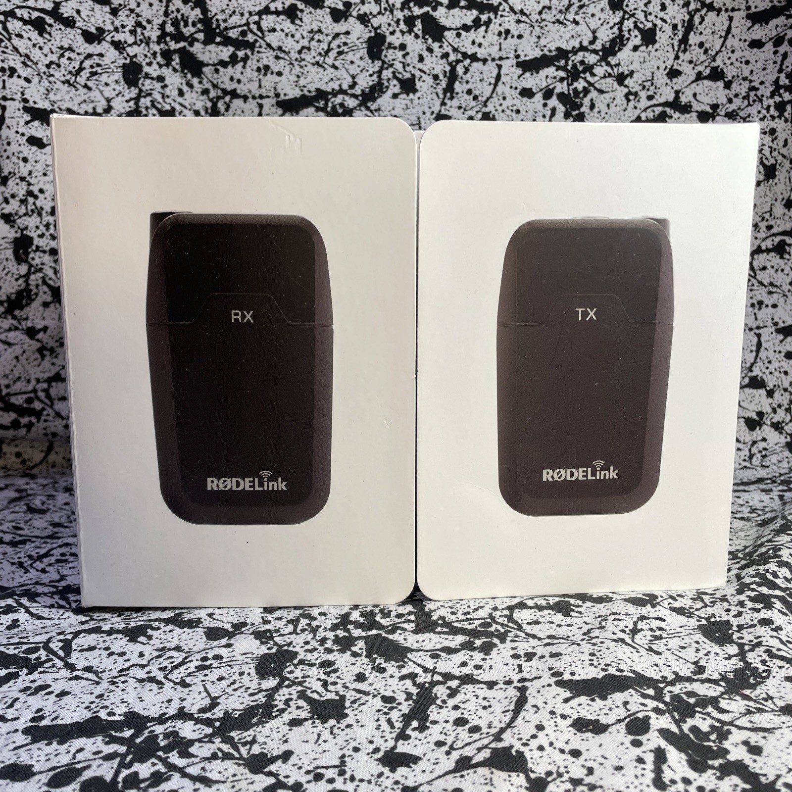 RODELink Wireless Filmmaker Kit - Wireless Microphone System RX & TX - In Box