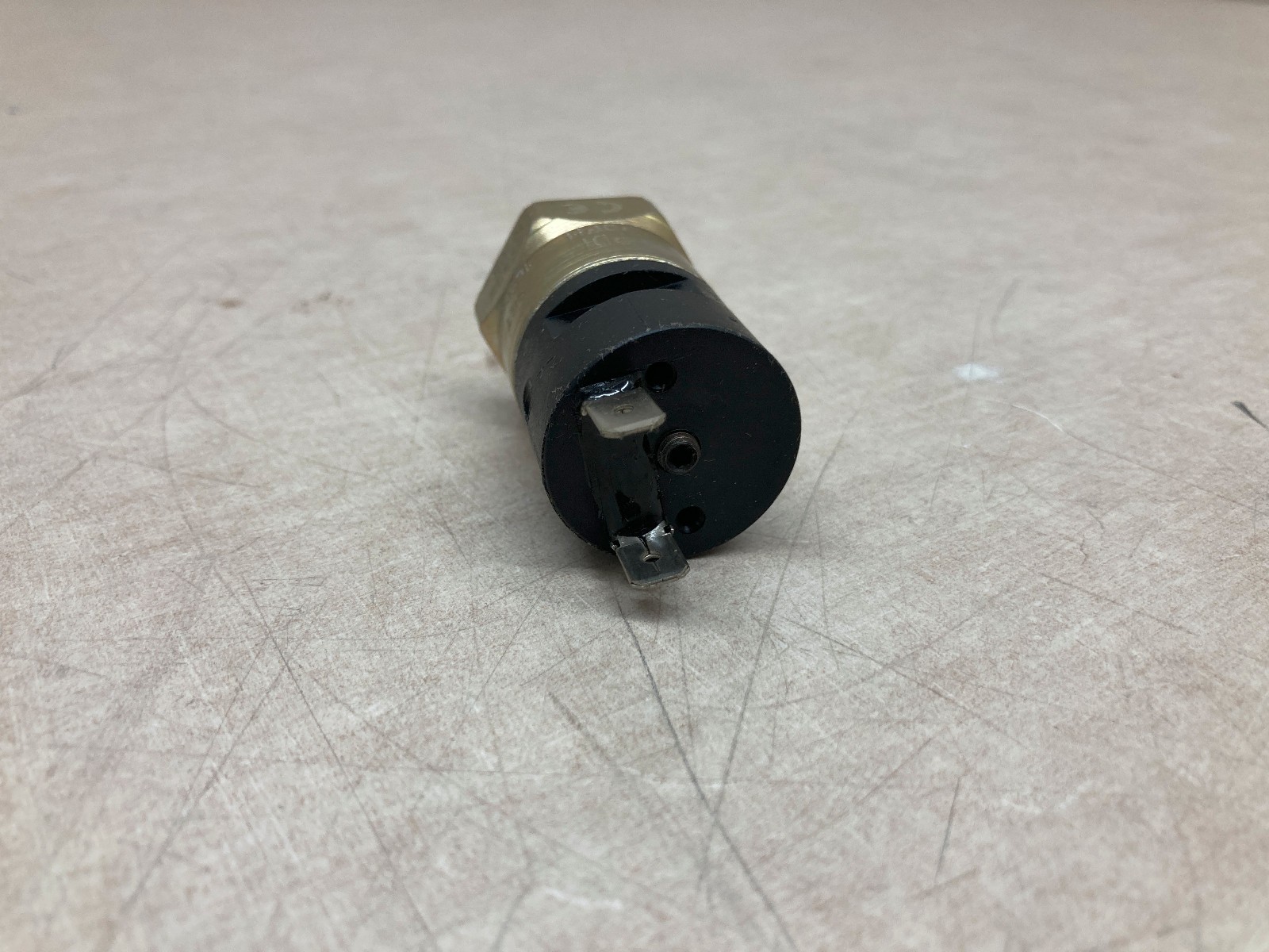 Brach Hero 26577 Pressure Switch 1600 PSI