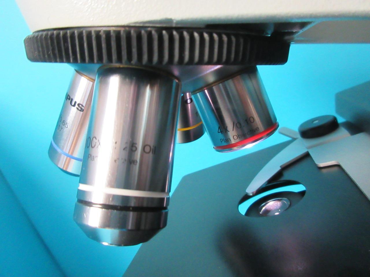 OLYMPUS CX21 BINOCULAR MICROSCOPE PLAN 4X/10X/40X/100X OBJECTIVES 10X EYEPIECES
