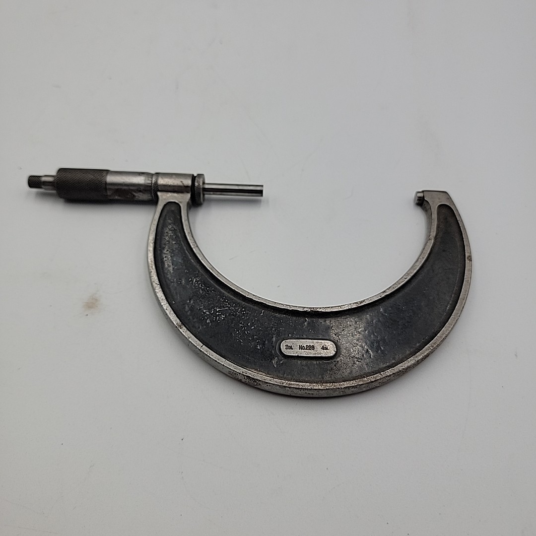 Starrett No.226 2"-3" Micrometer