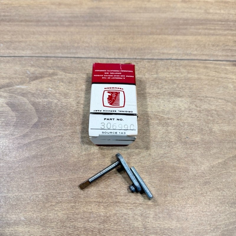 New TECUMSEH OEM NOS GOVERNOR ROD ASSEMBLY / 30699C