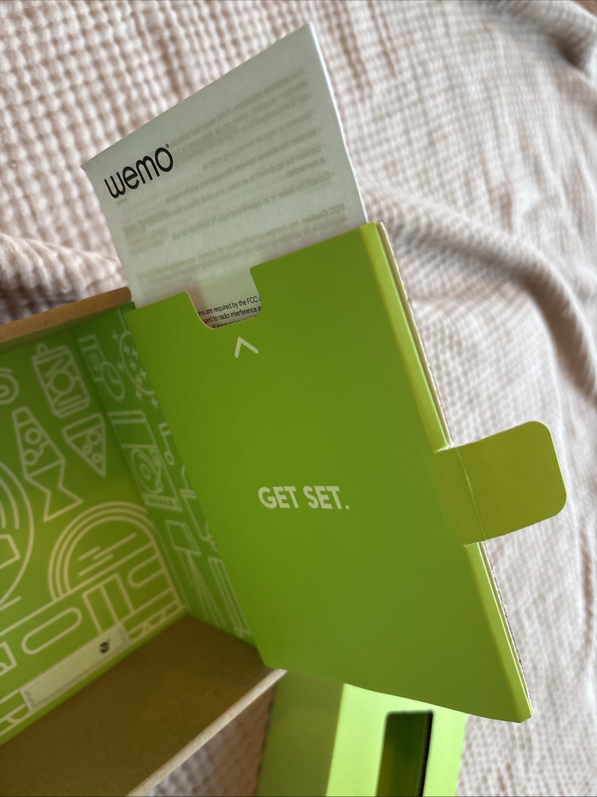 WeMo F7C063 WiFi Smart Plug with Alexa, Google Assistant and Nest Systems